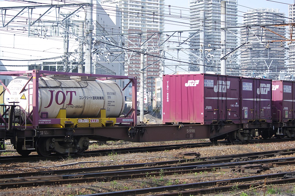 f0203926_22374997.jpg