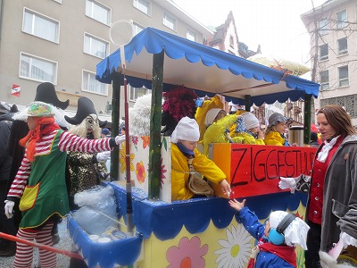 d0233283_1724076.jpg