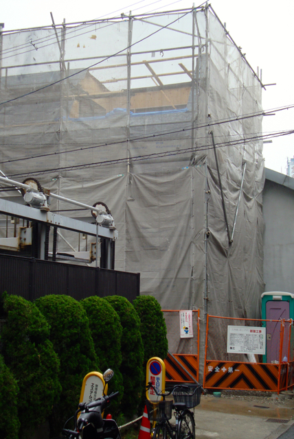 d0111714_1953950.jpg