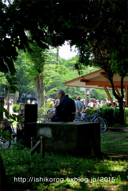 a0223379_0295911.jpg