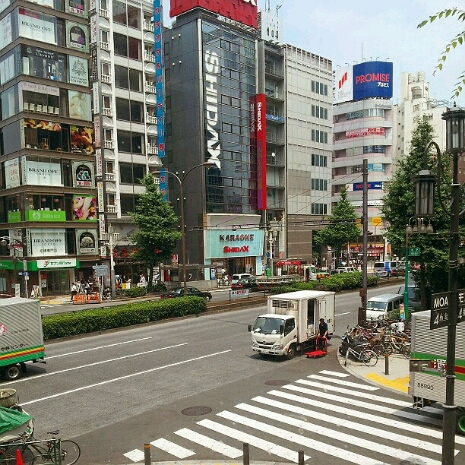 a0183009_14125.jpg