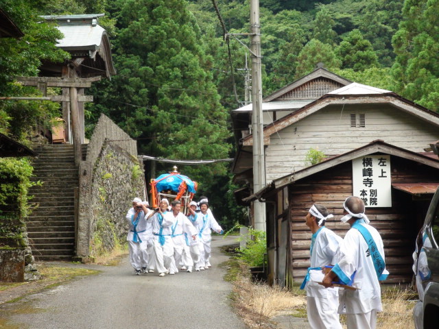 f0231709_2312659.jpg