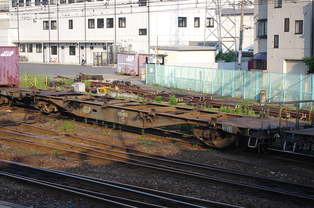 f0203926_2322105.jpg