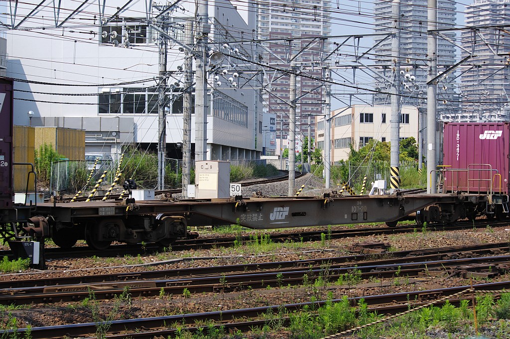 f0203926_21167100.jpg