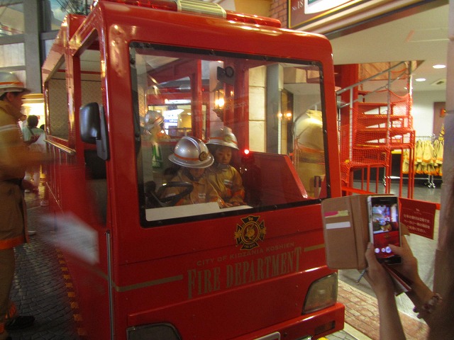 f0054429_23575899.jpg