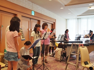 f0272200_2351675.jpg