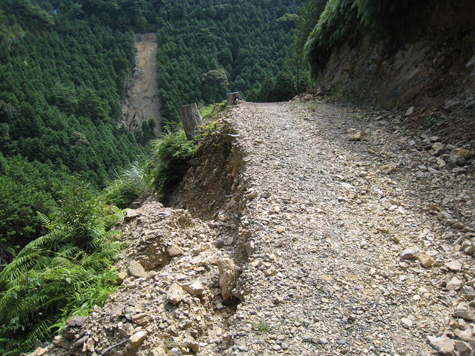e0002820_21185544.jpg