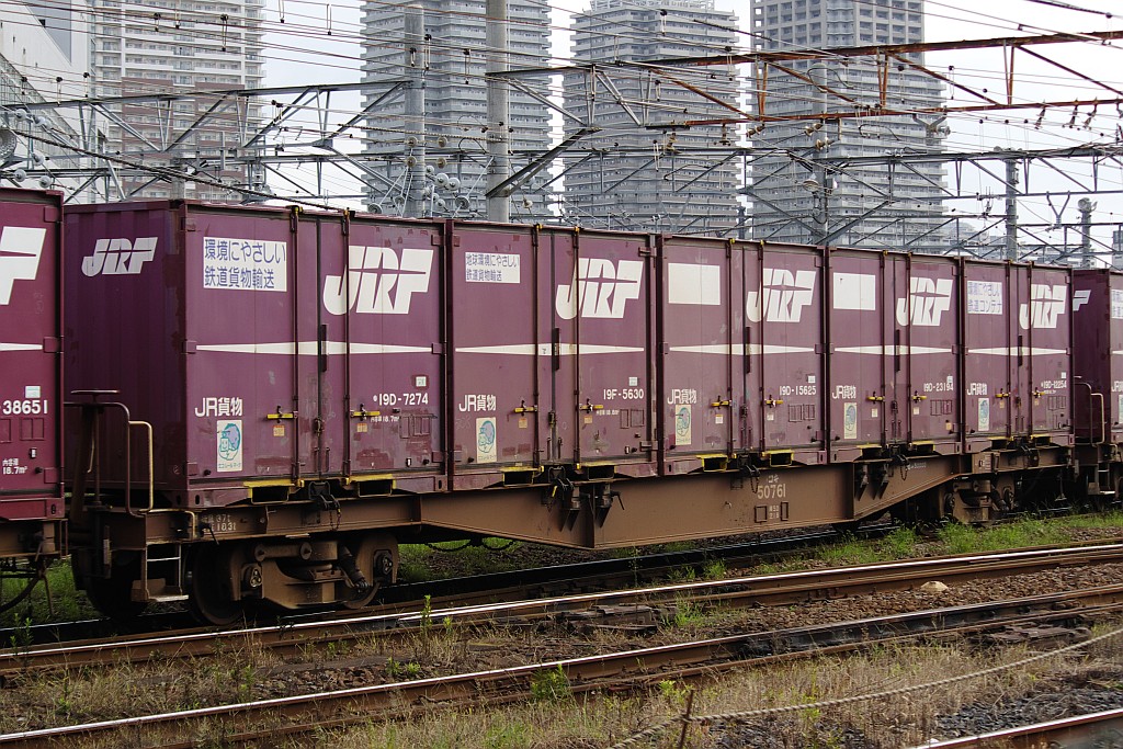 f0203926_22475927.jpg