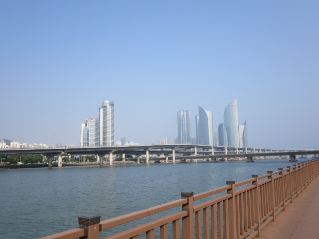 f0201054_21511560.jpg