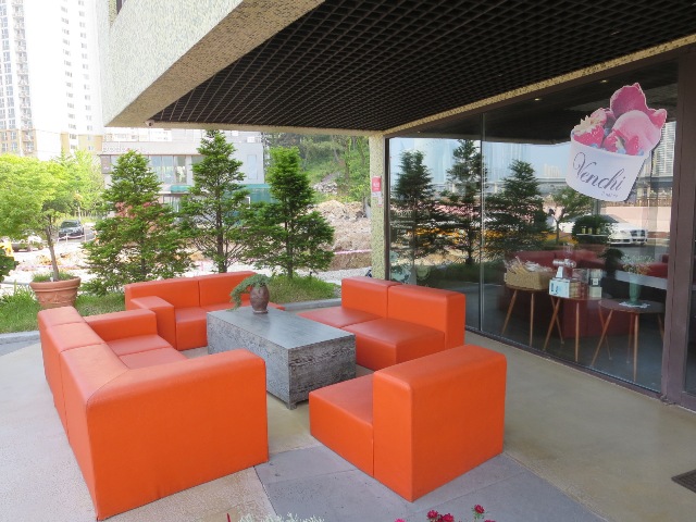 f0201054_2212560.jpg