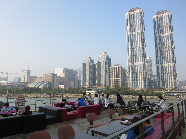 f0201054_22192335.jpg