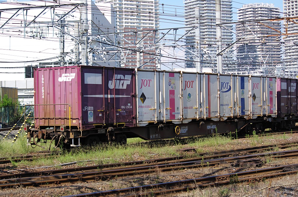 f0203926_2346330.jpg