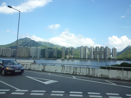 b0226431_13081.jpg