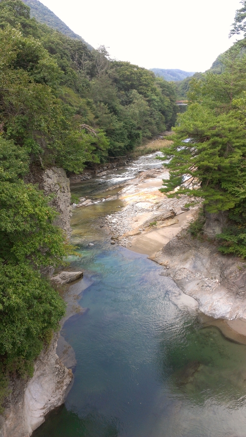 e0023895_032692.jpg
