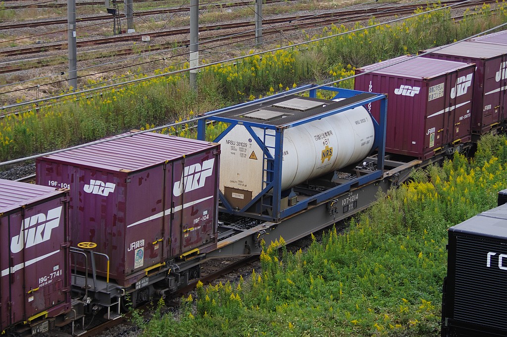 f0203926_2252250.jpg