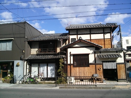 e0352900_22282769.jpg
