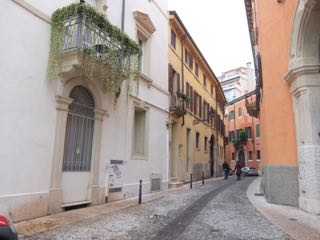 b0309813_1564660.jpg