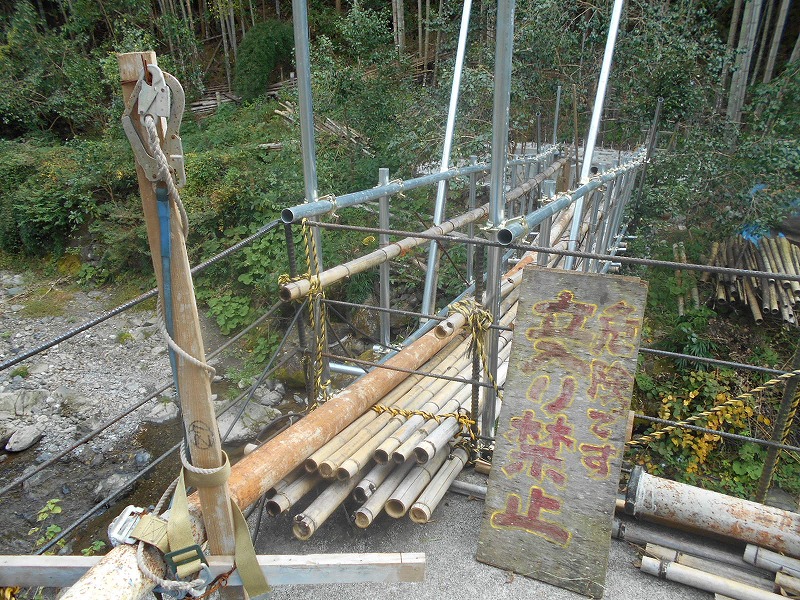 f0308898_1102059.jpg