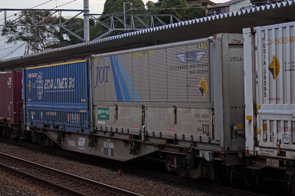 f0203926_2352452.jpg