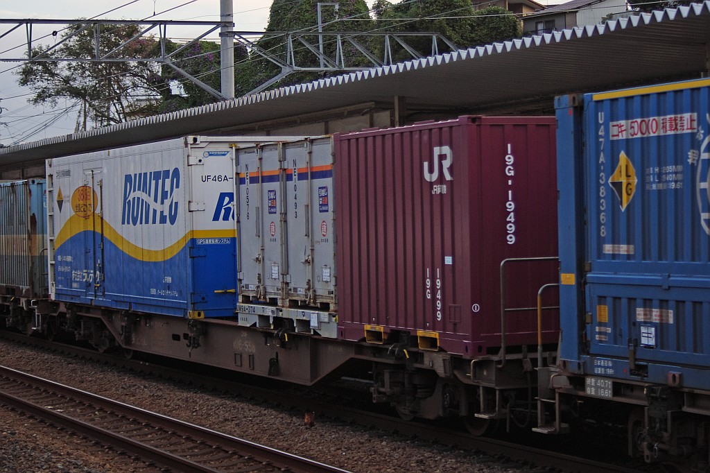 f0203926_2353129.jpg