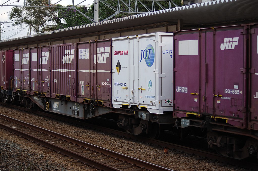 f0203926_2236283.jpg