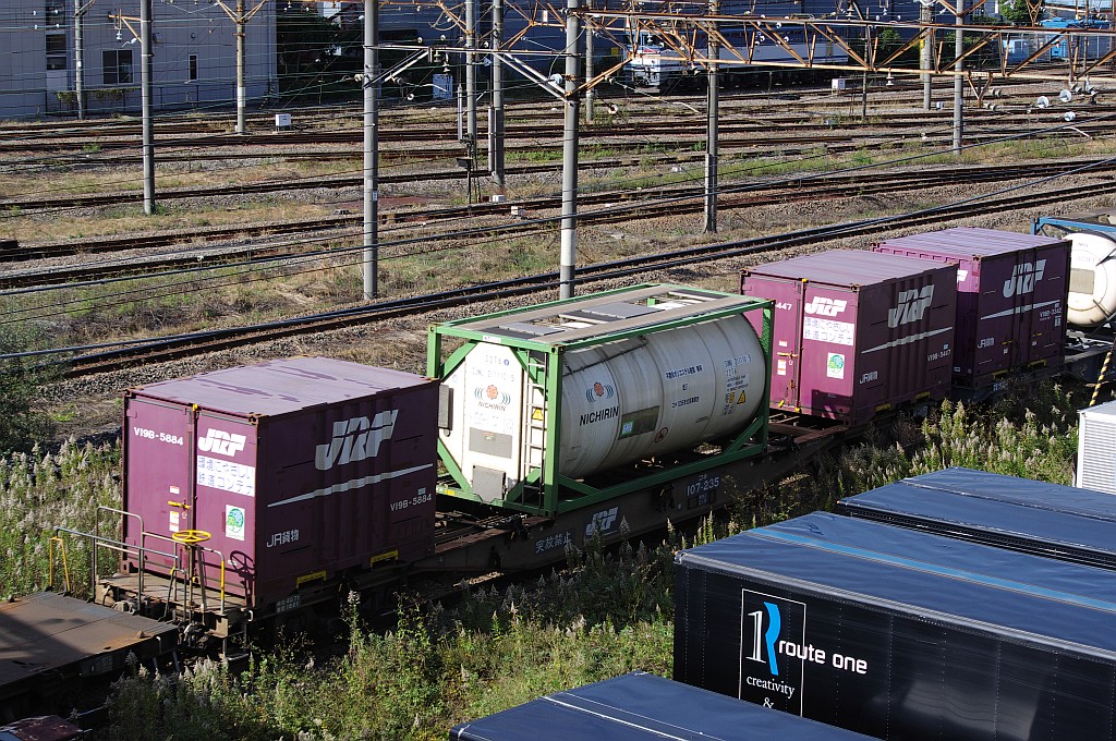 f0203926_22384344.jpg
