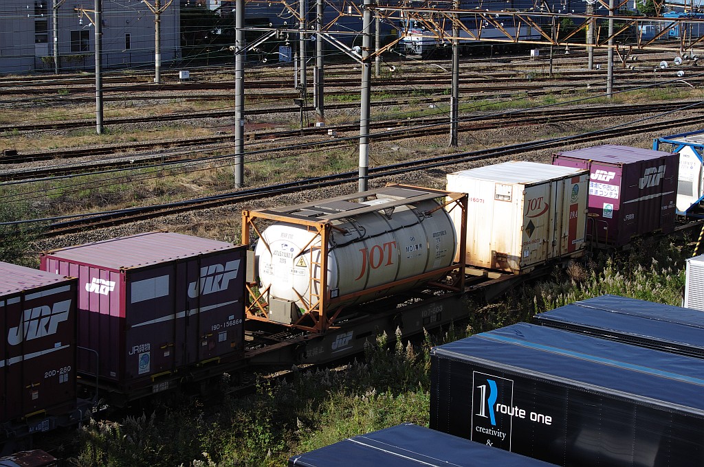 f0203926_2238917.jpg
