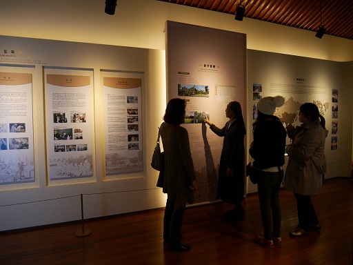 a0140305_33018.jpg