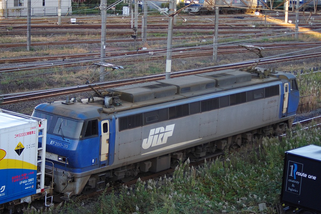 f0203926_2342473.jpg