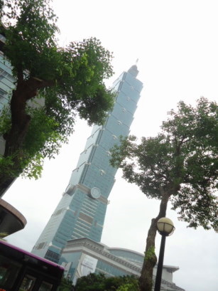 e0029472_1573063.jpg