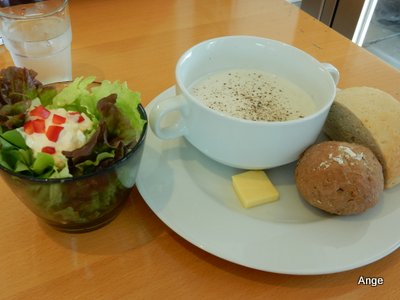 a0142343_11363455.jpg