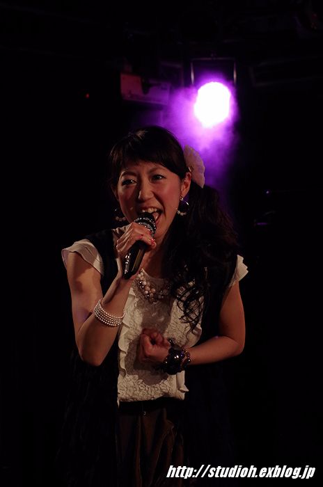 f0008102_23315611.jpg