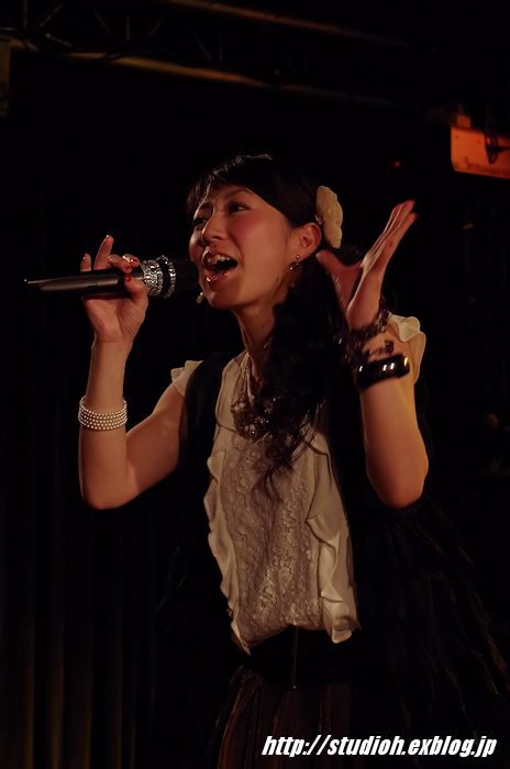 f0008102_2364810.jpg