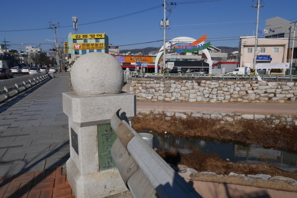 a0140305_03092751.jpg