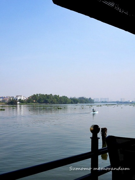 d0168442_1326115.jpg