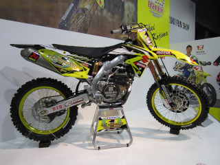 a0052952_15371375.jpg