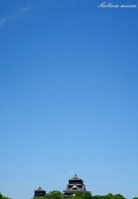 f0351853_04101735.jpg