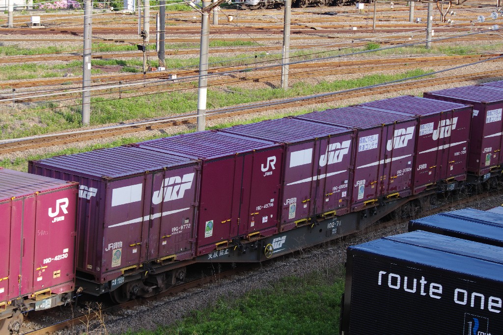 f0203926_22501159.jpg