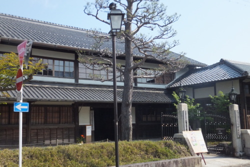 e0041047_04465436.jpg