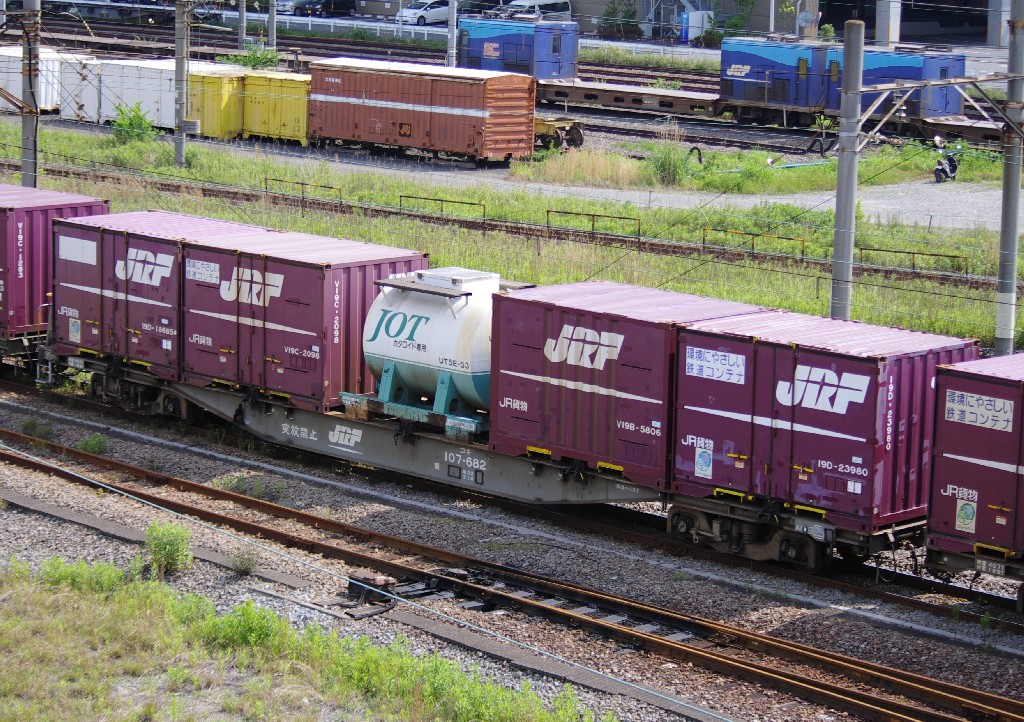 f0203926_23441693.jpg