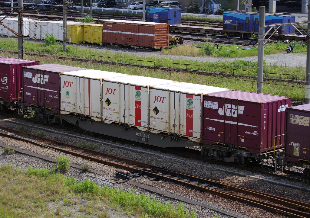 f0203926_235223.jpg