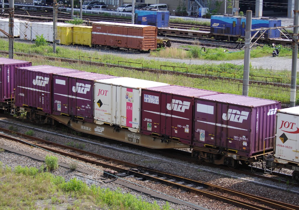f0203926_2371761.jpg