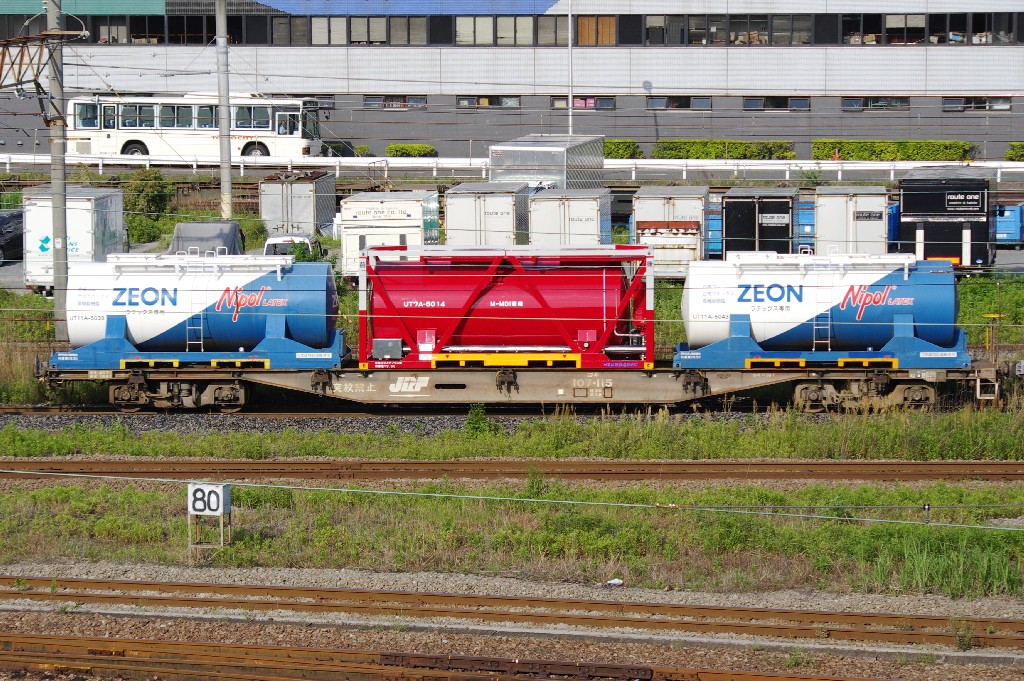 f0203926_2129495.jpg
