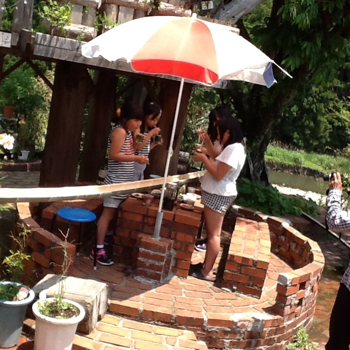 b0330288_13045297.jpeg