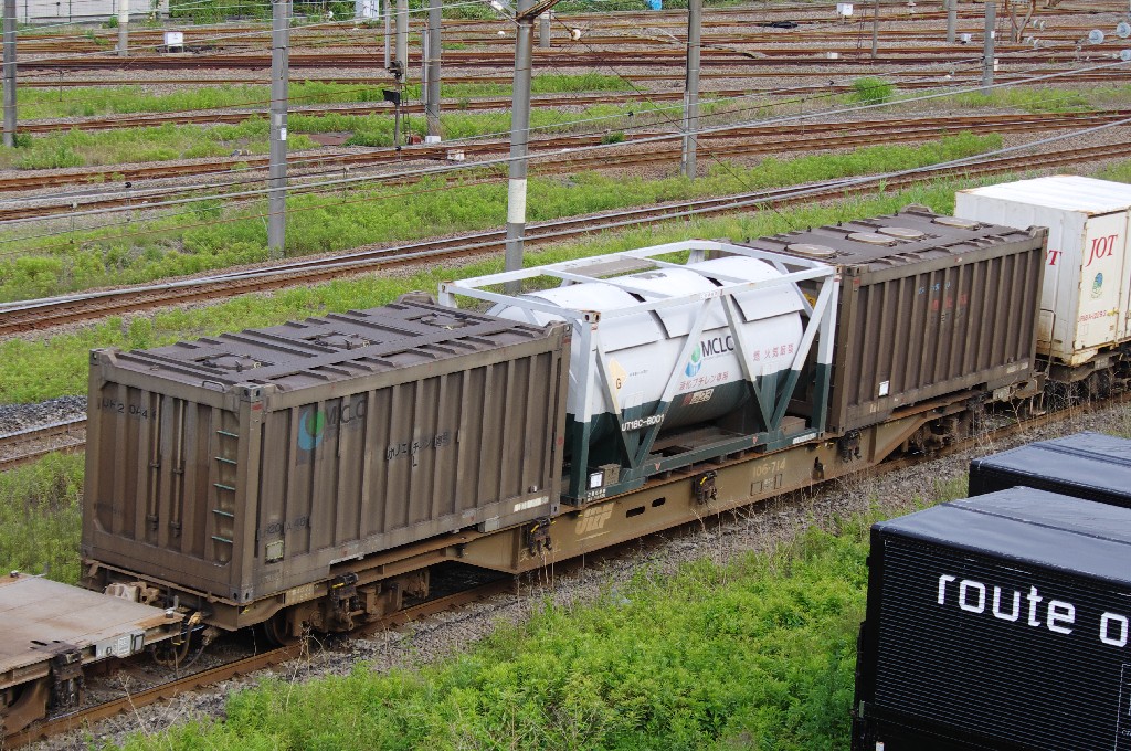 f0203926_05943.jpg