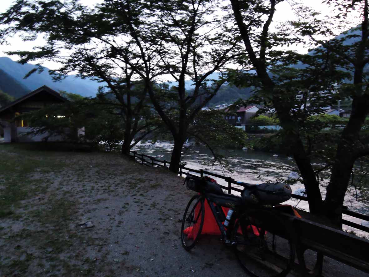 d0211129_1625493.jpg