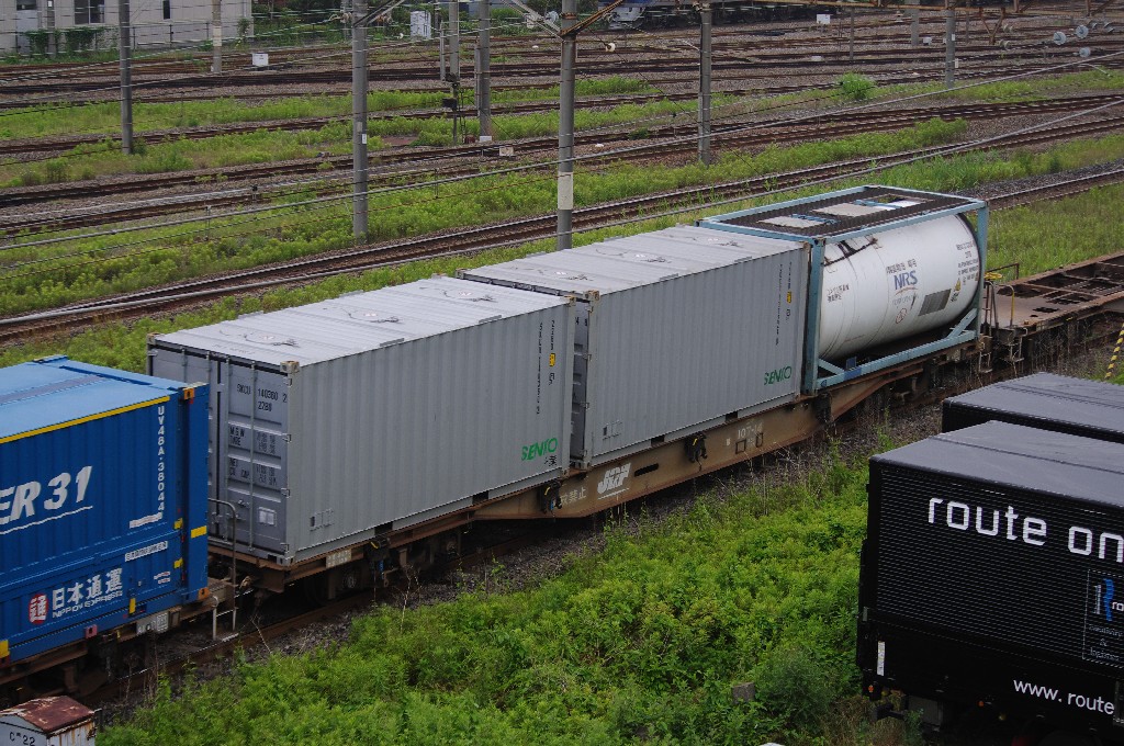 f0203926_23595114.jpg