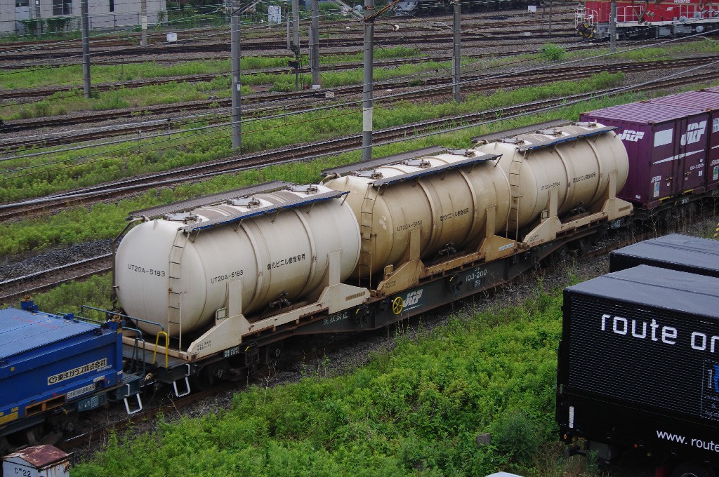 f0203926_025559.jpg