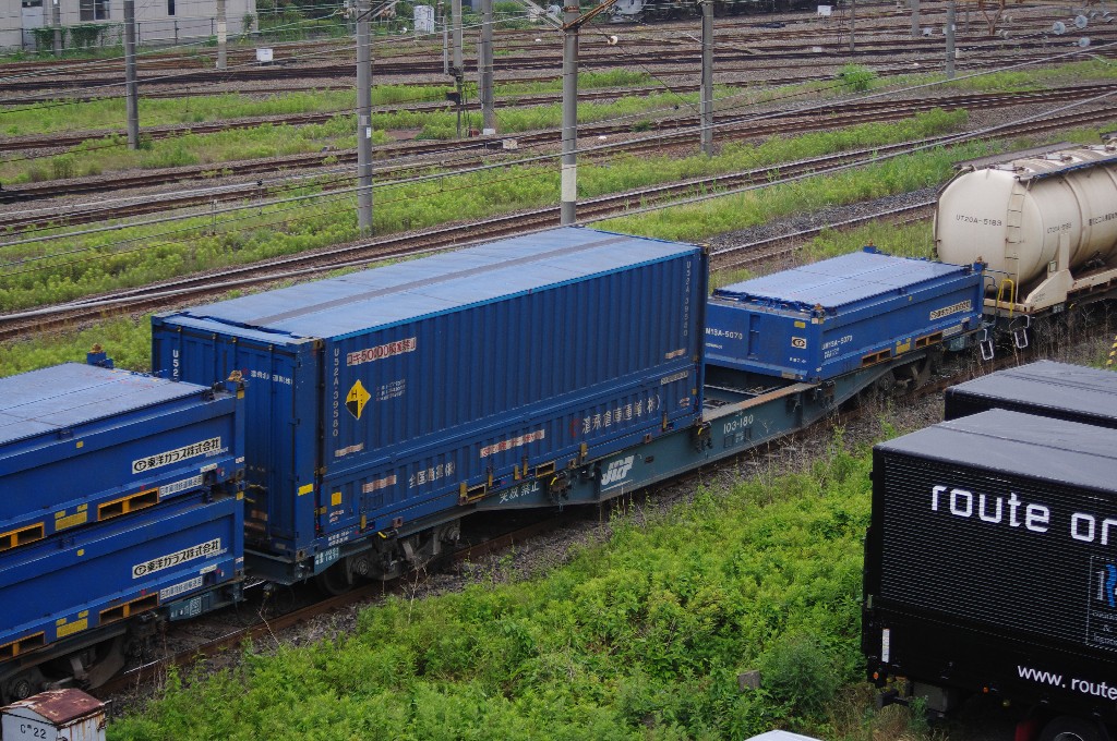 f0203926_03307.jpg