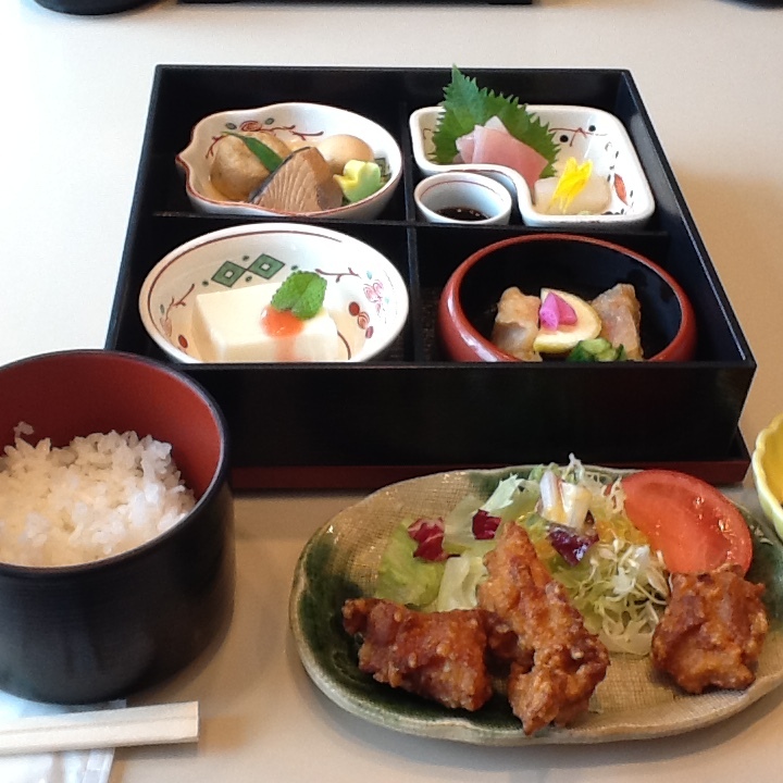 b0330288_18031010.jpeg
